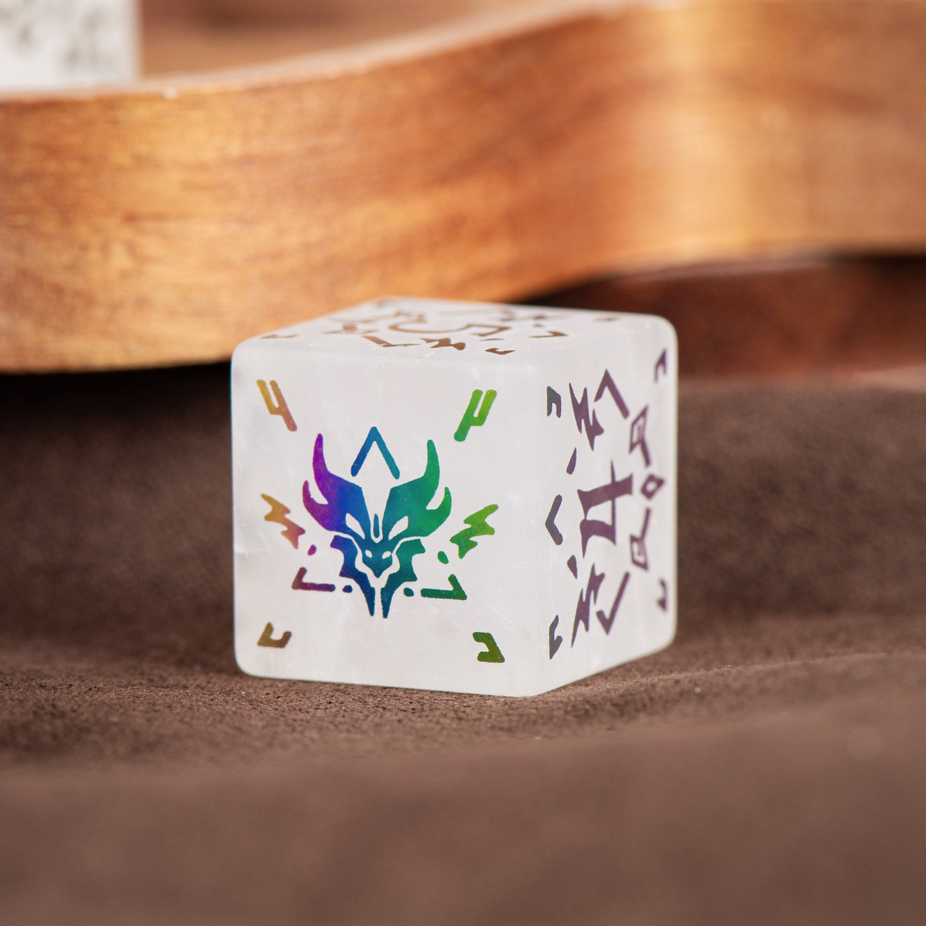 Cthulhu Electroplated White Crystal emstone Engraved Dice - DragonStone