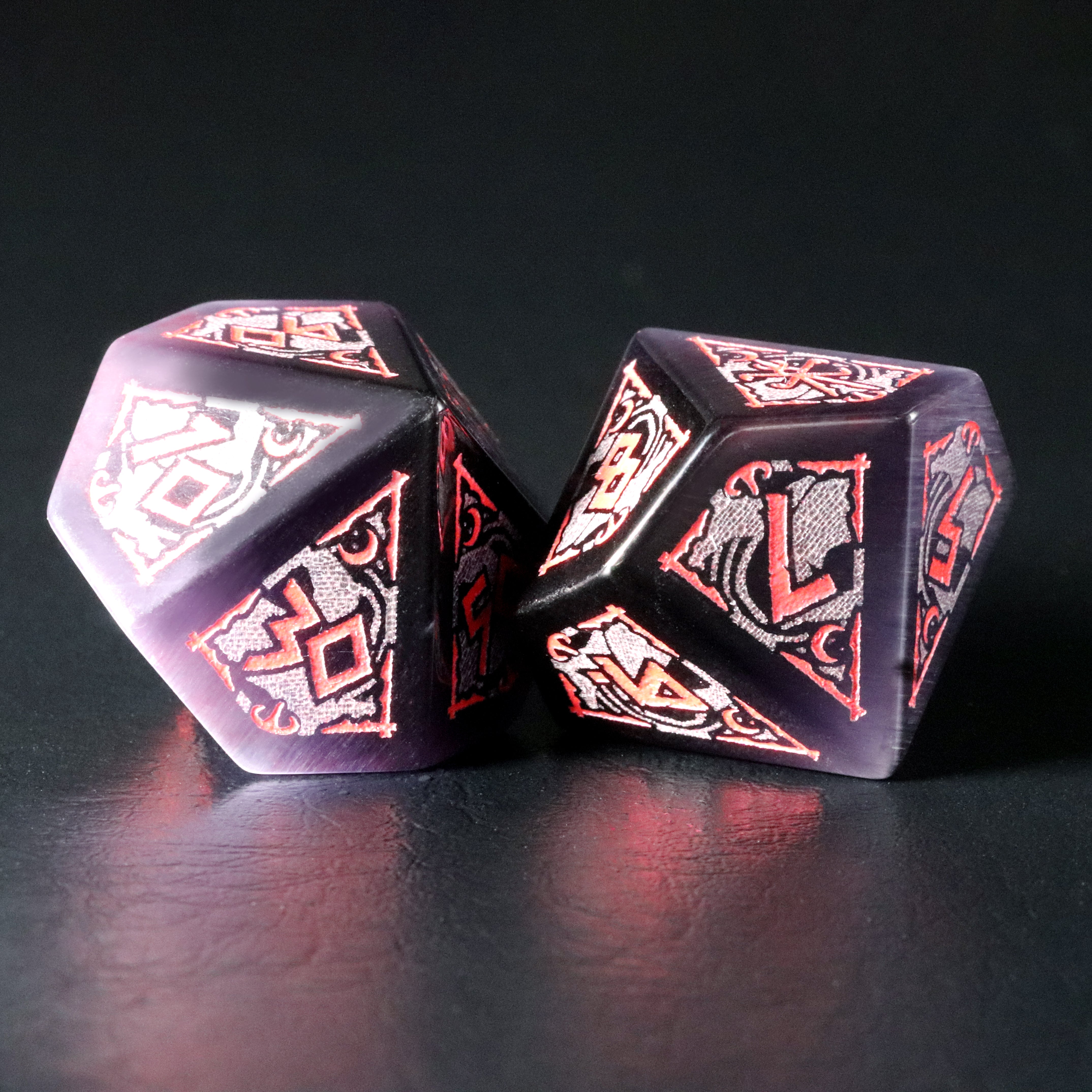 Naya's Dream Amethyst Cat's Eye Engraved Gemstone Dice Set - DragonStone