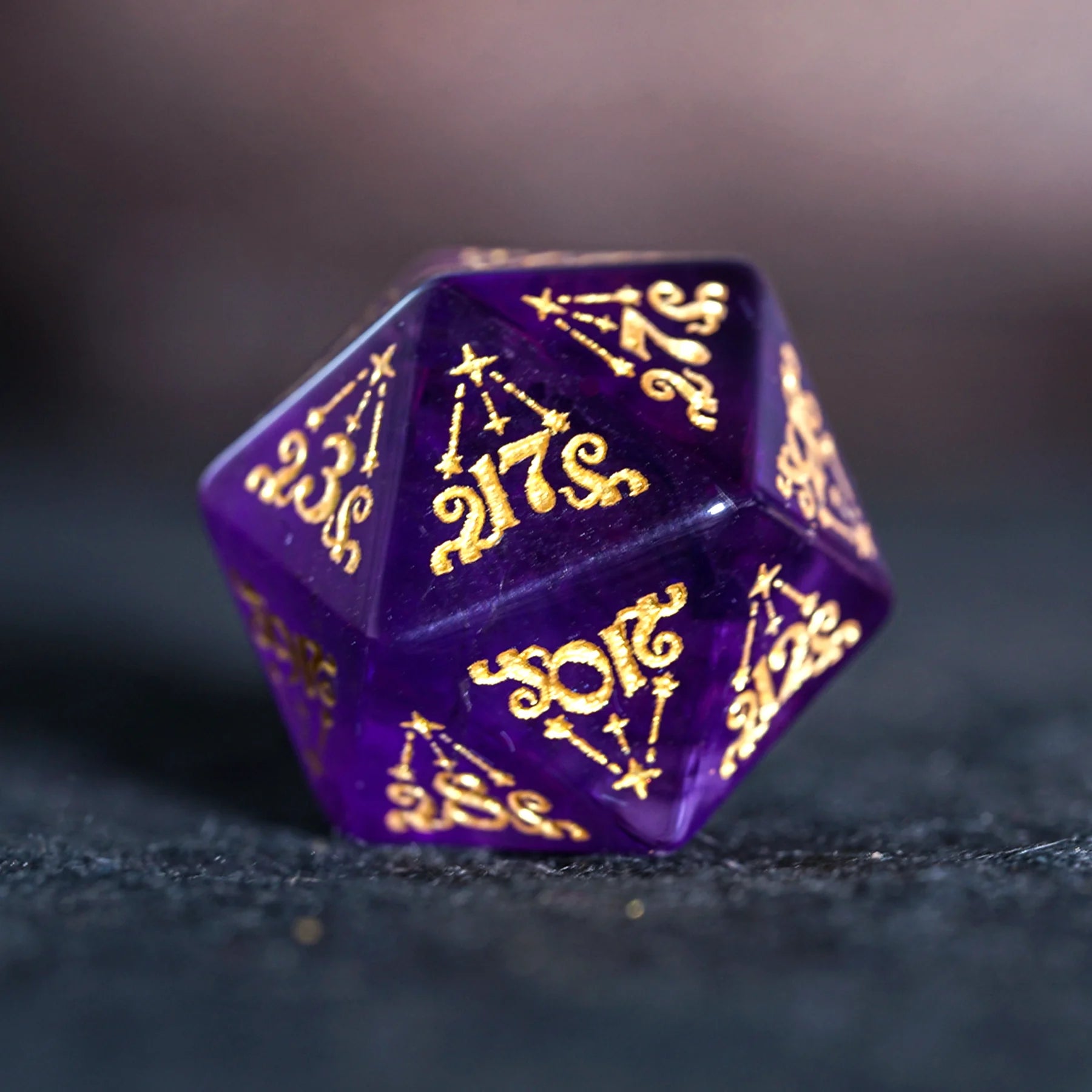 Dreaming Mirage · Amethyst Engraved Gemstone Dice Set