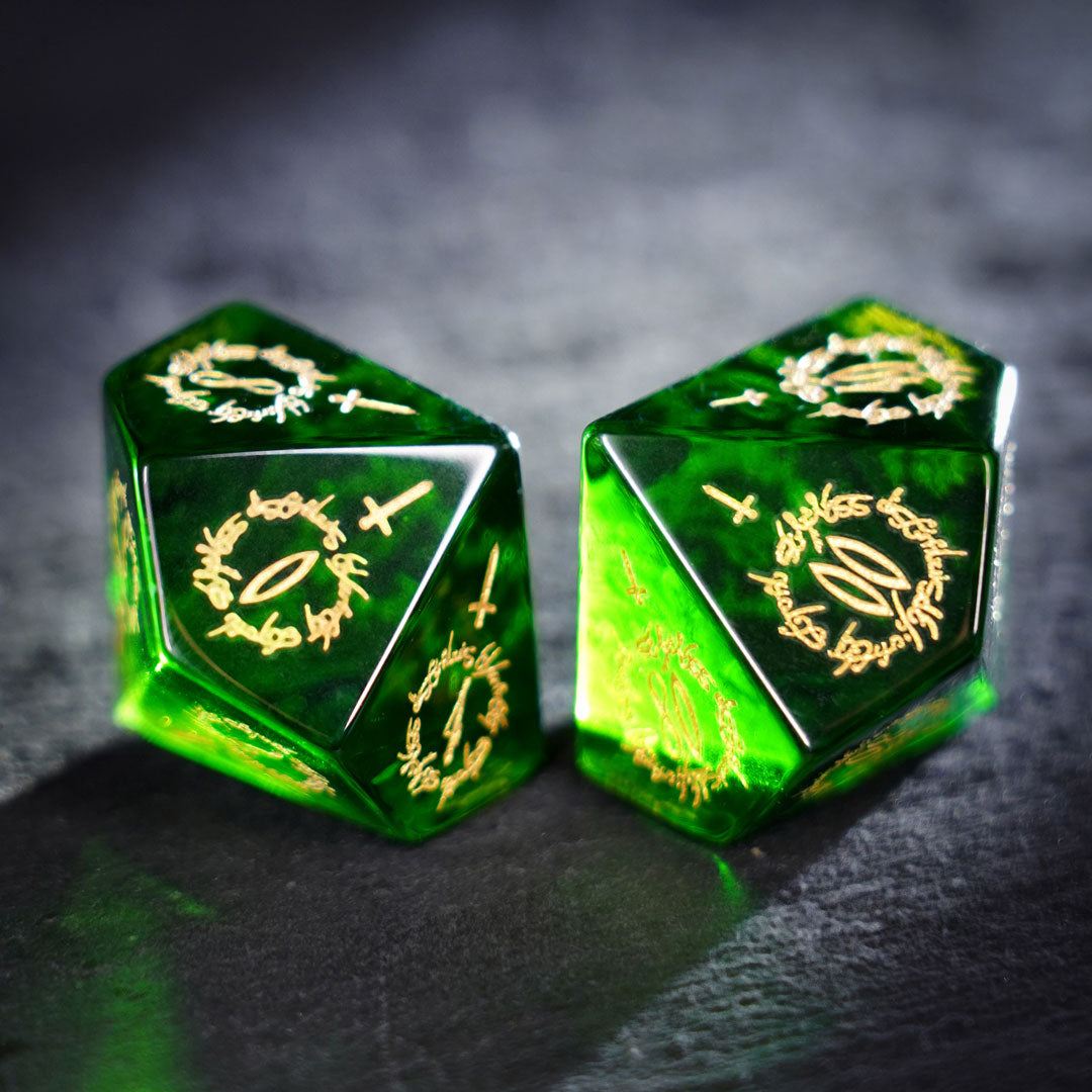 Verdant Trickster · Apple Green Crystal Gemstone Dice Set