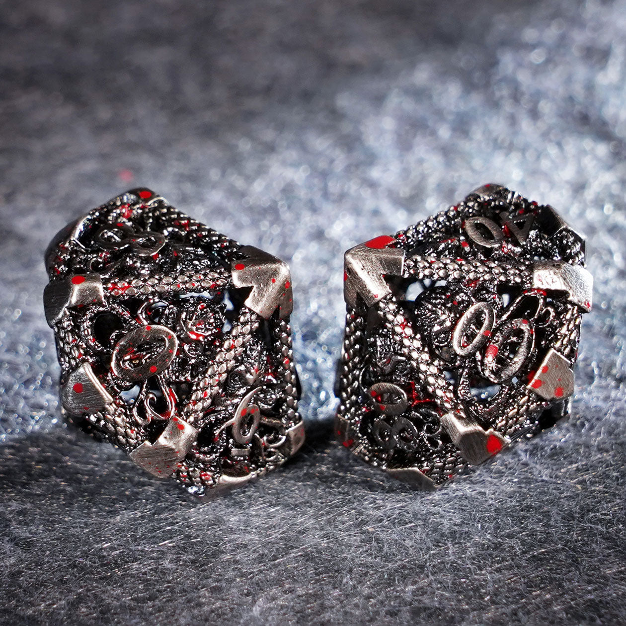 Cthulhu Gold Hollowed Metal Dice