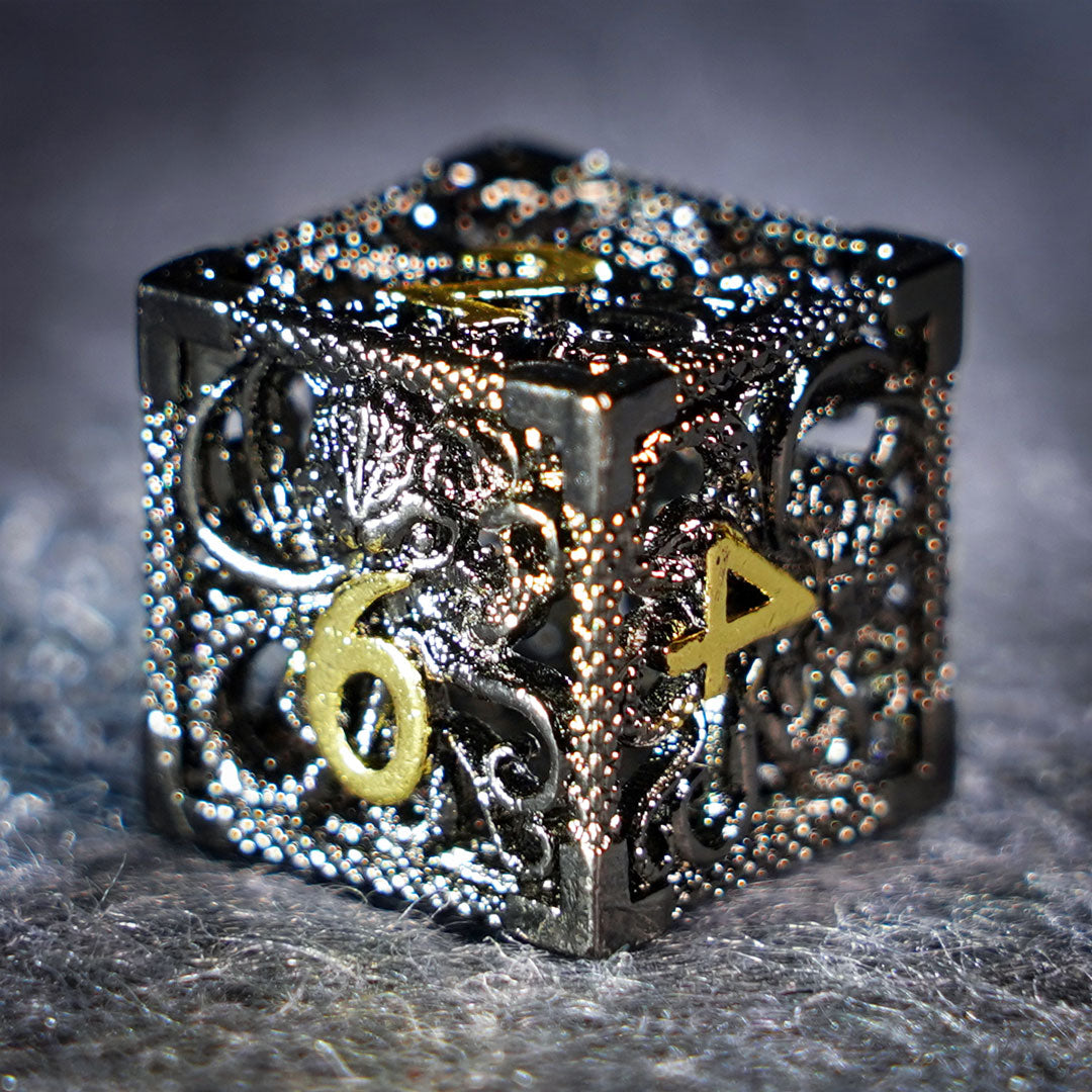 Cthulhu Gold Hollowed Metal Dice