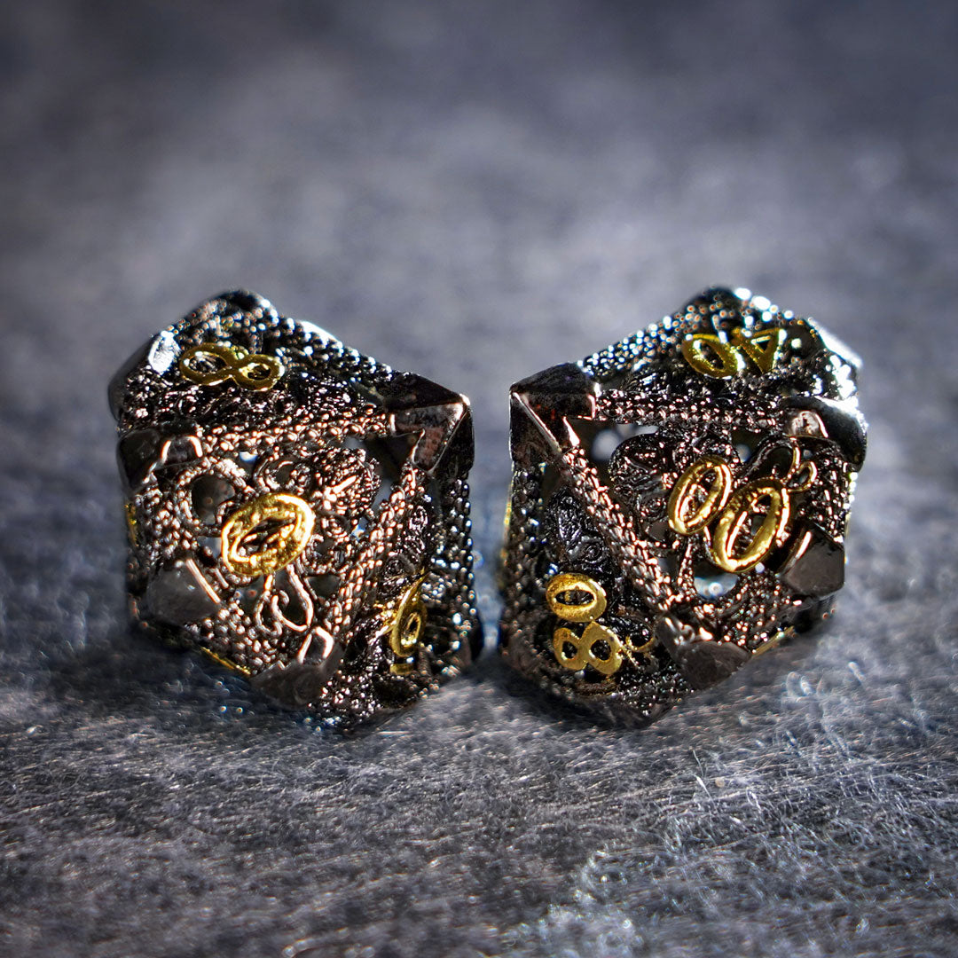 Cthulhu Gold Hollowed Metal Dice