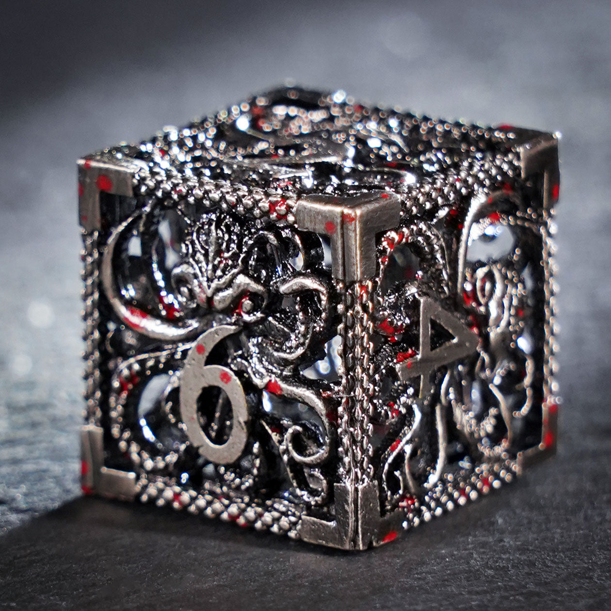 Cthulhu Gold Hollowed Metal Dice