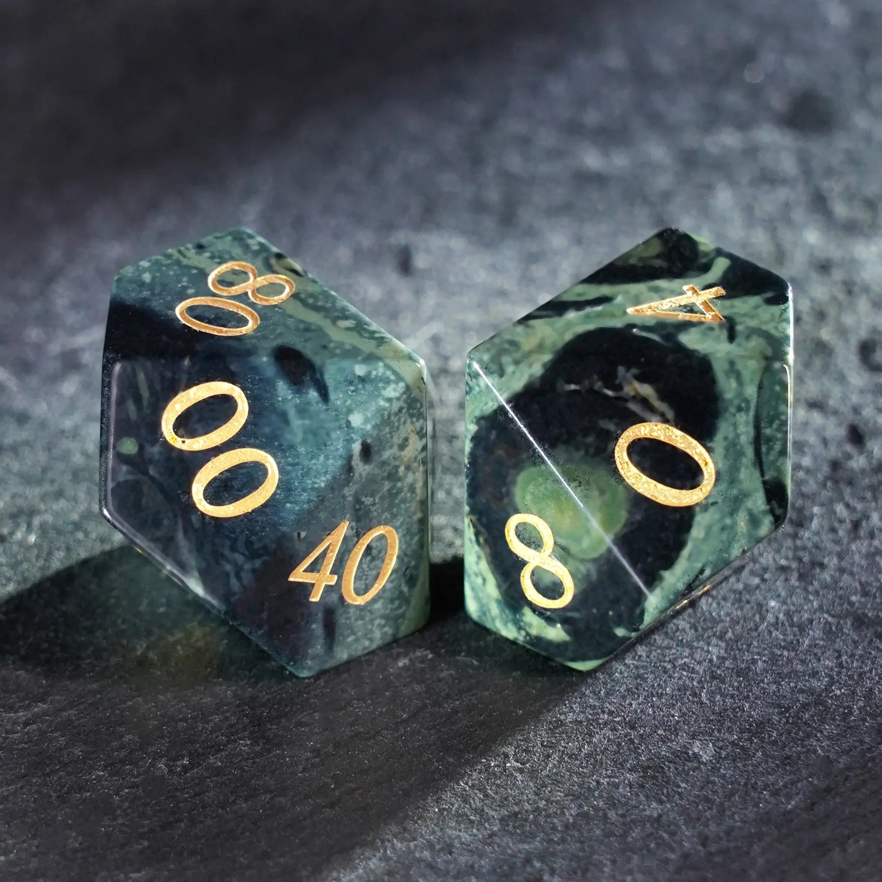 Sparrow's Phantom · Phantom Veil Ghost Stone Gemstone Dice Set