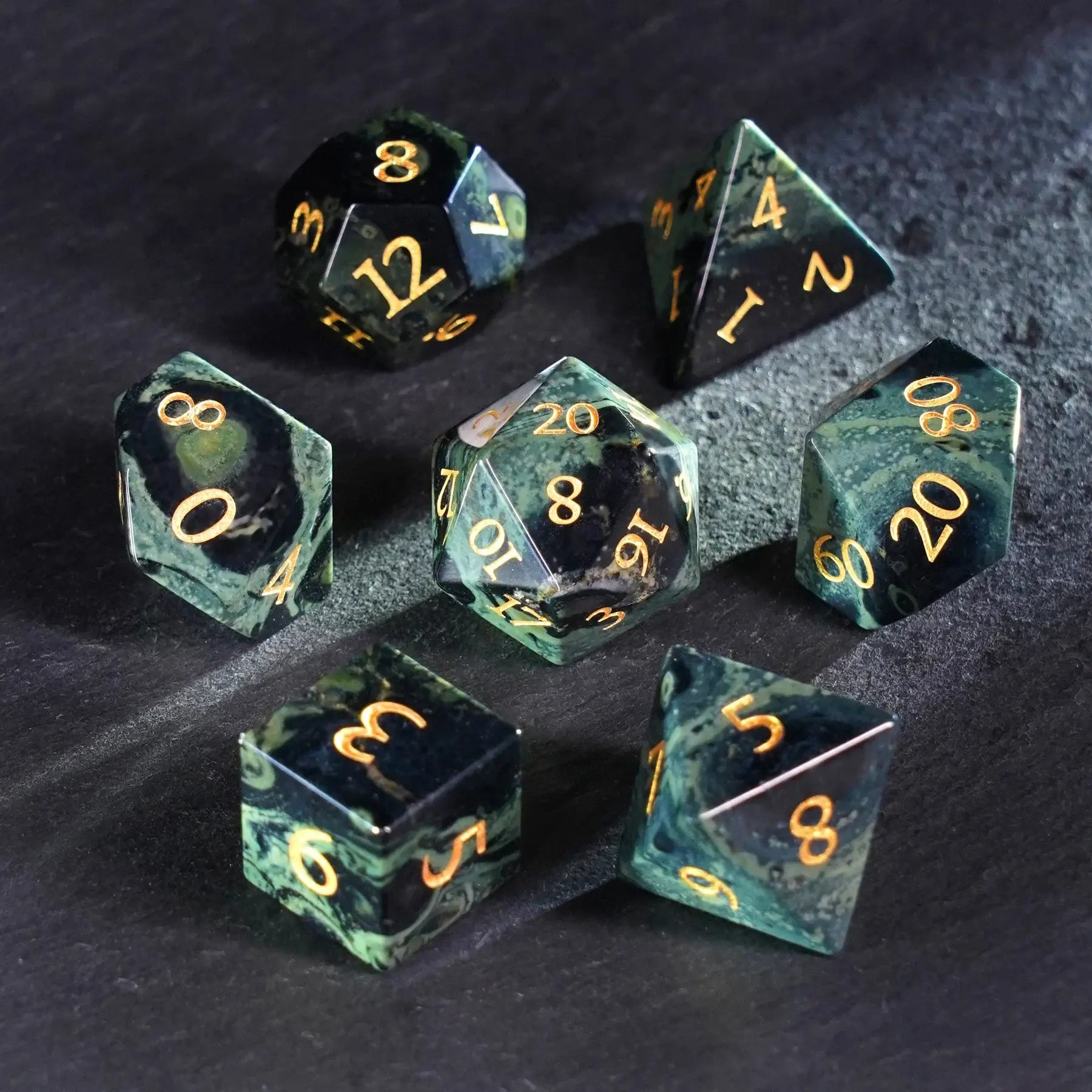 Sparrow's Phantom · Phantom Veil Ghost Stone Gemstone Dice Set