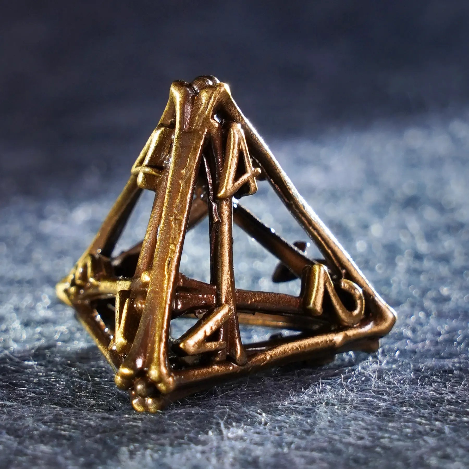 Bone King's Revelation · Necrotic Throne Hollow Metal Dice Set