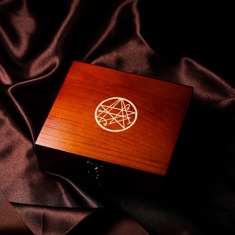 Vintage Wooden Dice Storage Box - DragonStone