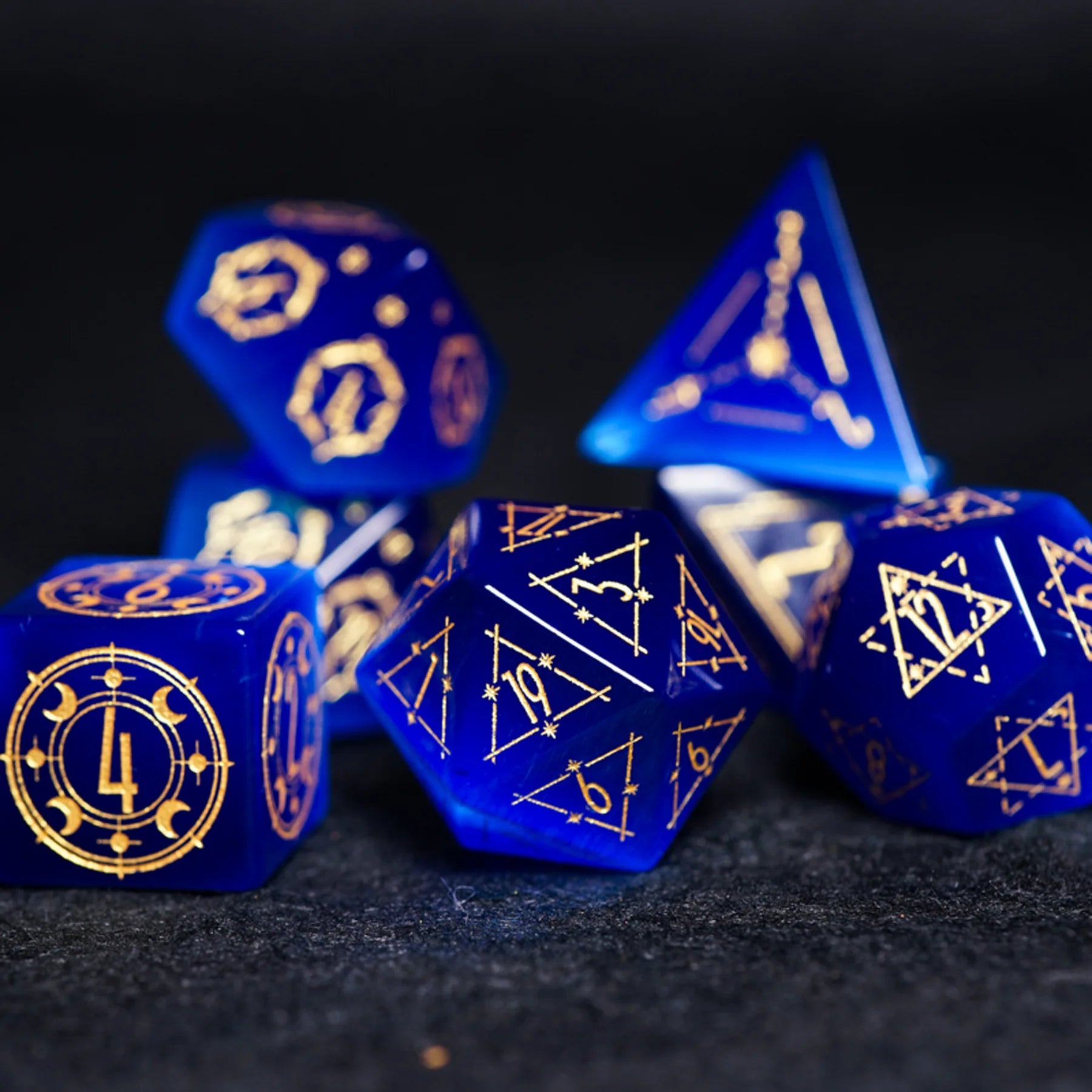 Celestial Palace · Oath of Wisdom · Royal Blue Cat’s Eye Dice Set