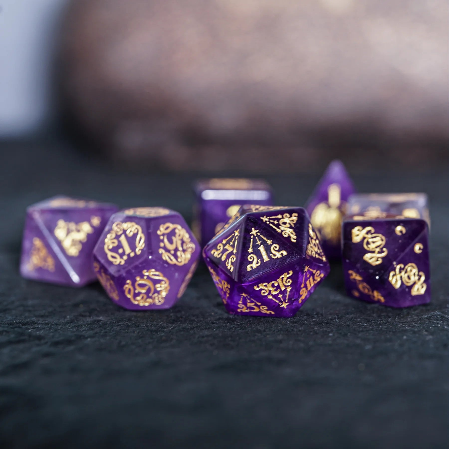 Dreaming Mirage · Amethyst Engraved Gemstone Dice Set
