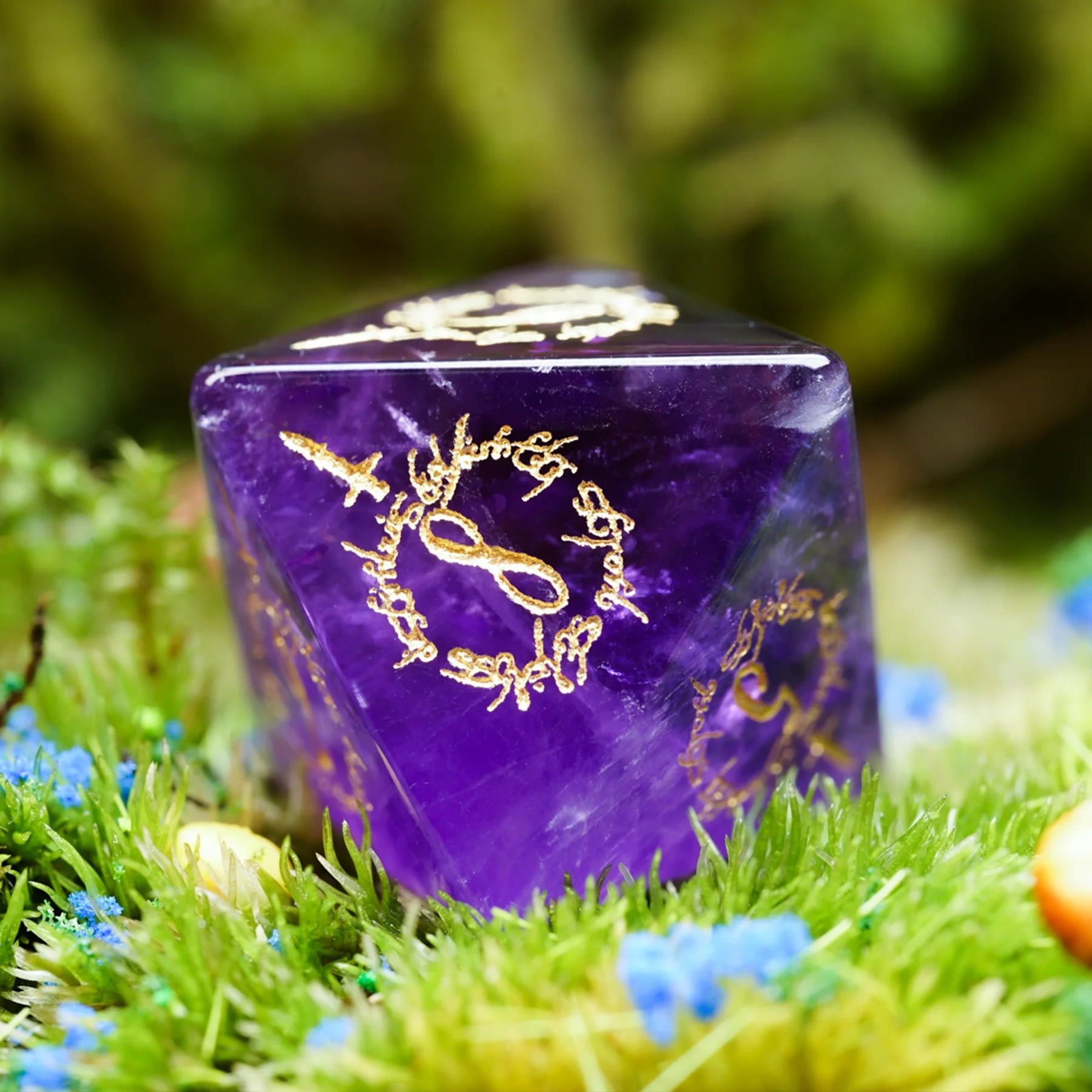 Dreamweaver · Amethyst Engraved Gemstone Dice Set